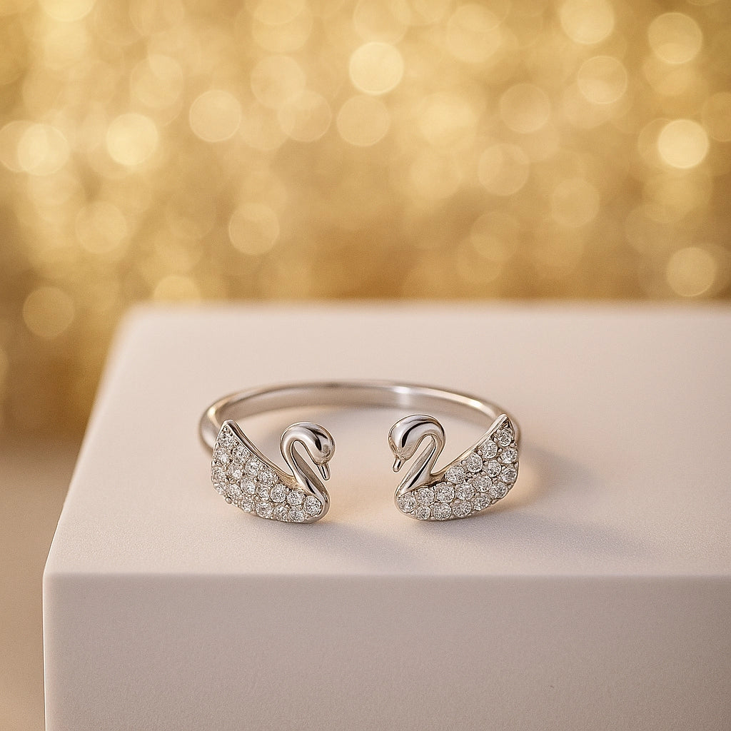 Elegant Swan-Inspired Adjustable Silver Ring With Rhodium Plating
