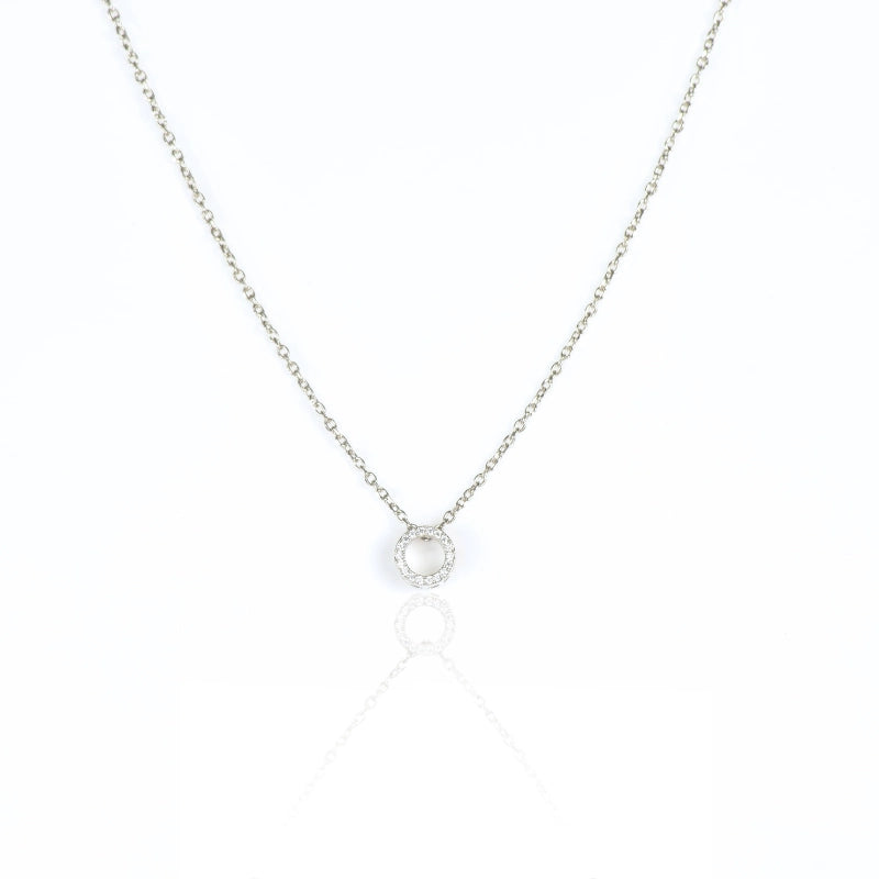 Sterling Silver Circle Pendant Necklace – Classic White Finish