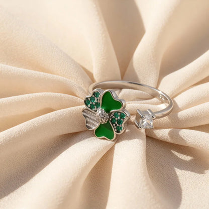 The Tvisa Emerald Clover Glow Ring With Rhodium Plating