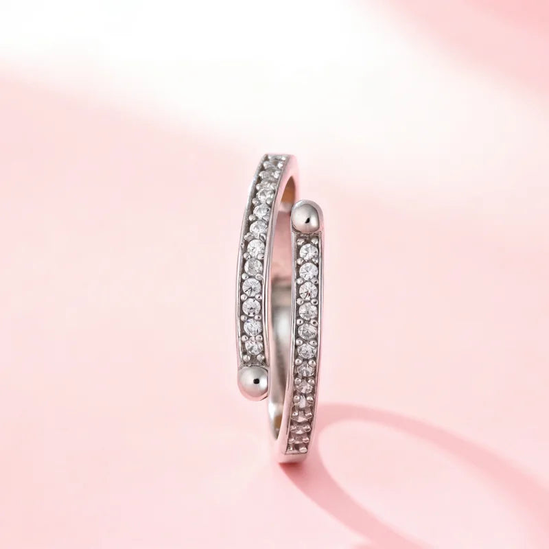 Elegant Celeste Curve Ring With Rhodium Plating