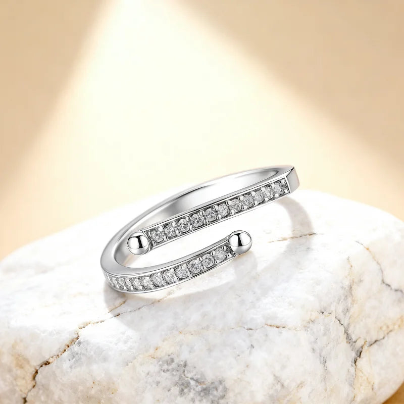Elegant Celeste Curve Ring With Rhodium Plating