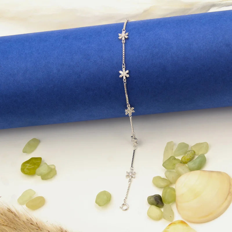 Floral Charm Bracelet in 925 Sterling Silver