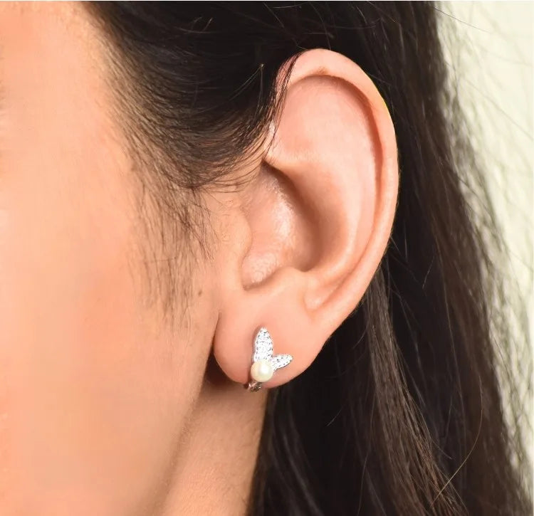 Lusturuos Tiny Butterfly Silver Earrings