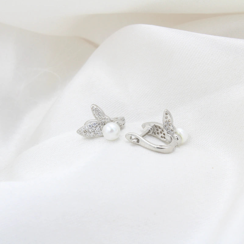 Lusturuos Tiny Butterfly Silver Earrings