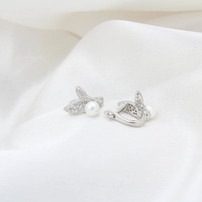 Lusturuos Tiny Butterfly Silver Earrings