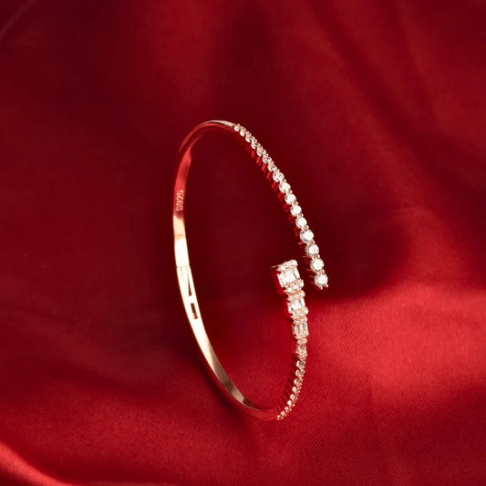 SilverGrid Gleam Bracelet