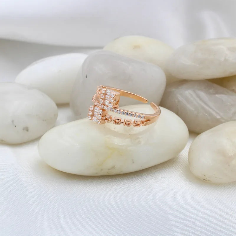 Geometric Chain-Inspired Adjustable Ring in 925 Sterling Silver with Rose Gold Plating